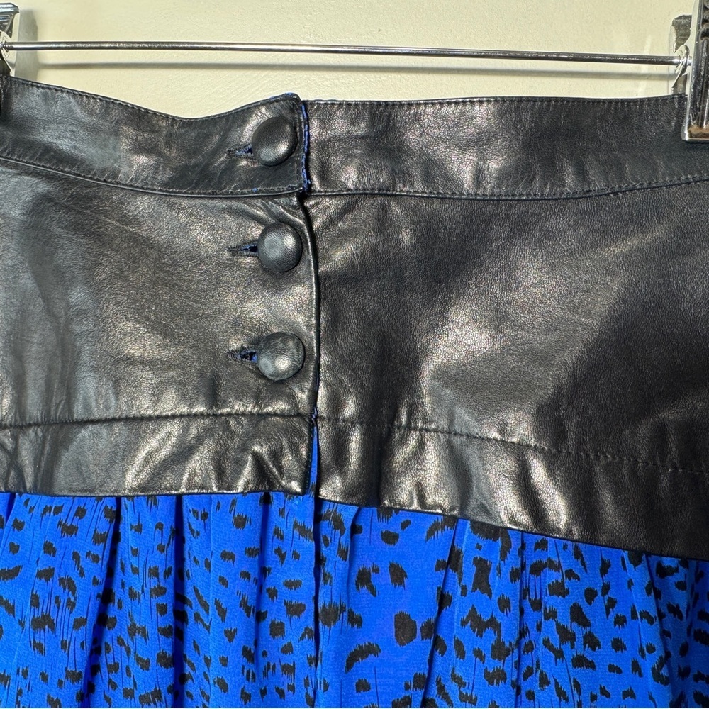 Vintage 80's Blue Silk Midi Skirt Leather Waist Size 10 - Picture 6 of 10